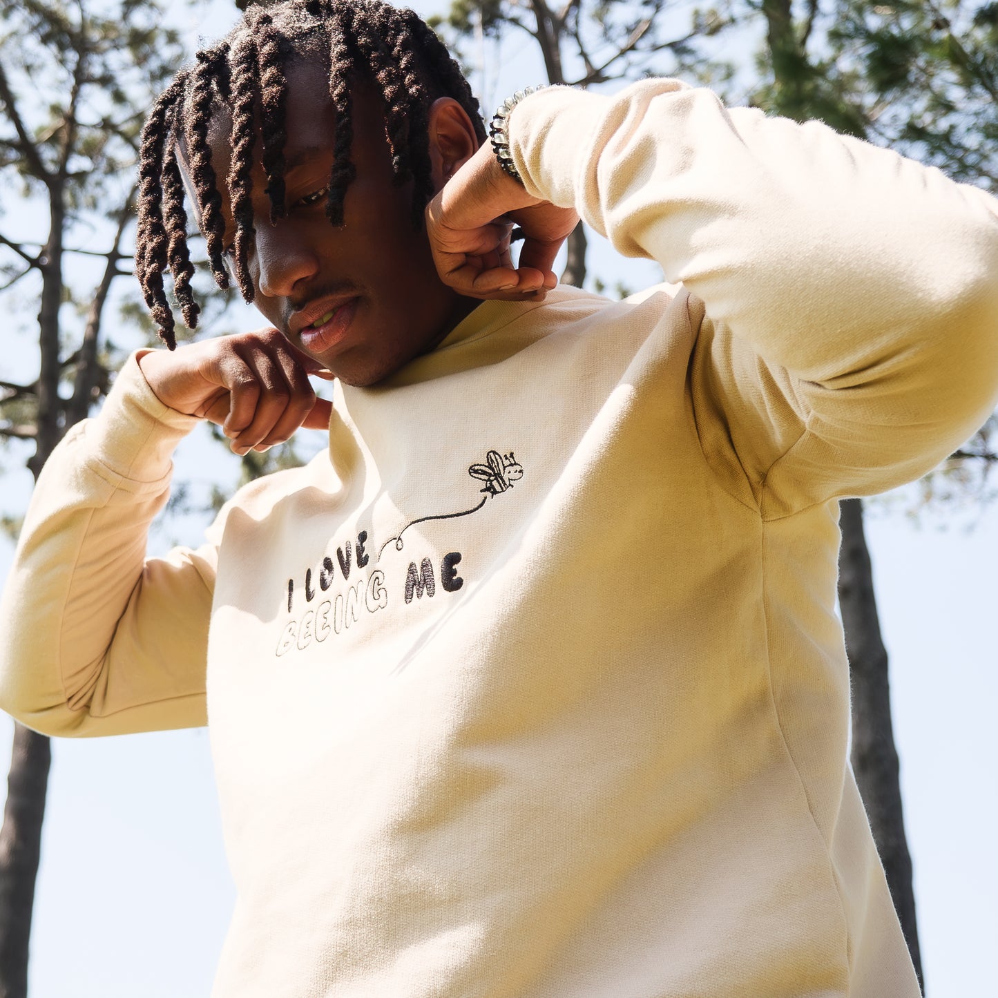 I Love Beeing Me Embroidered Crewneck Sweatshirt - Stone